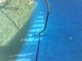 Limpieza de barro en piscina