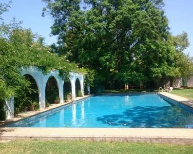 ¿Cómo rentabilizar una piscina privada?